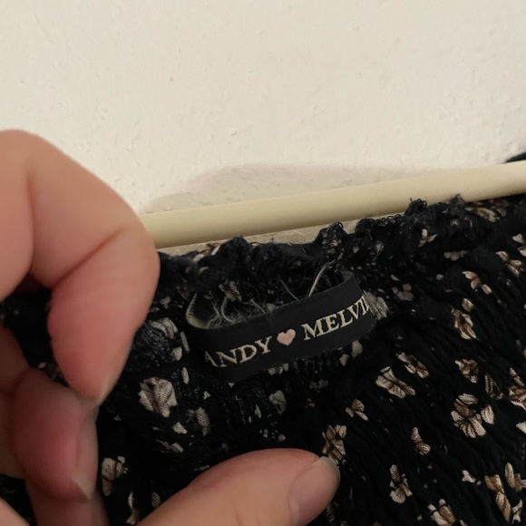 Brandy Melville Wide Neck Floral Top - Picture 2 of 5